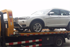 阿勒泰拖车24小时服务电话